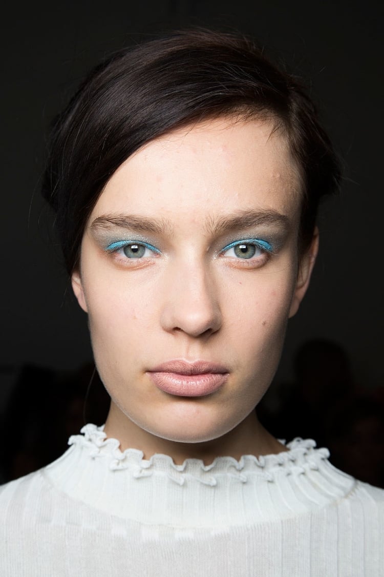 maquillage tendance 2016 yeux clairs fard paupières bleu