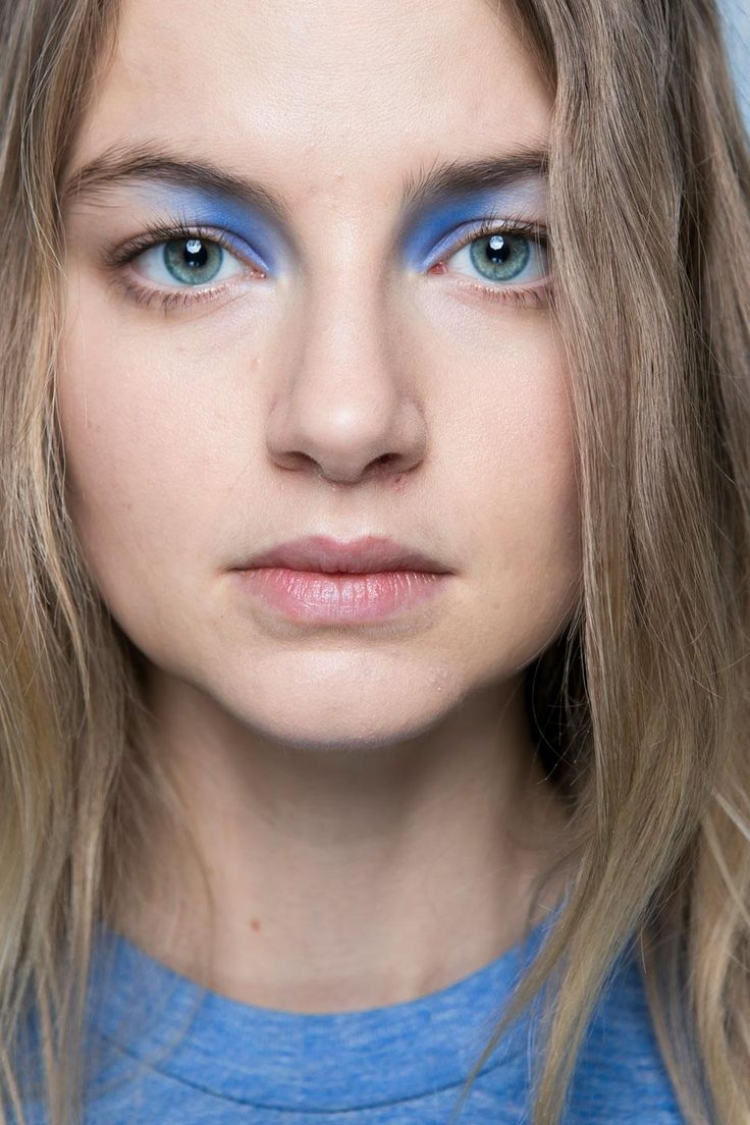 maquillage tendance 2016 yeux fard paupières bleu sérénité