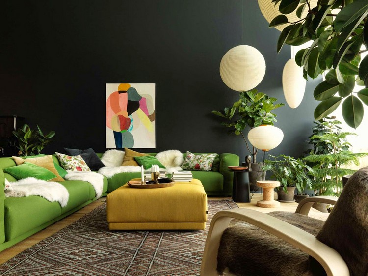 peinture salon moderne -gris-anthracite-canape-vert-frais-ottoman-jaune