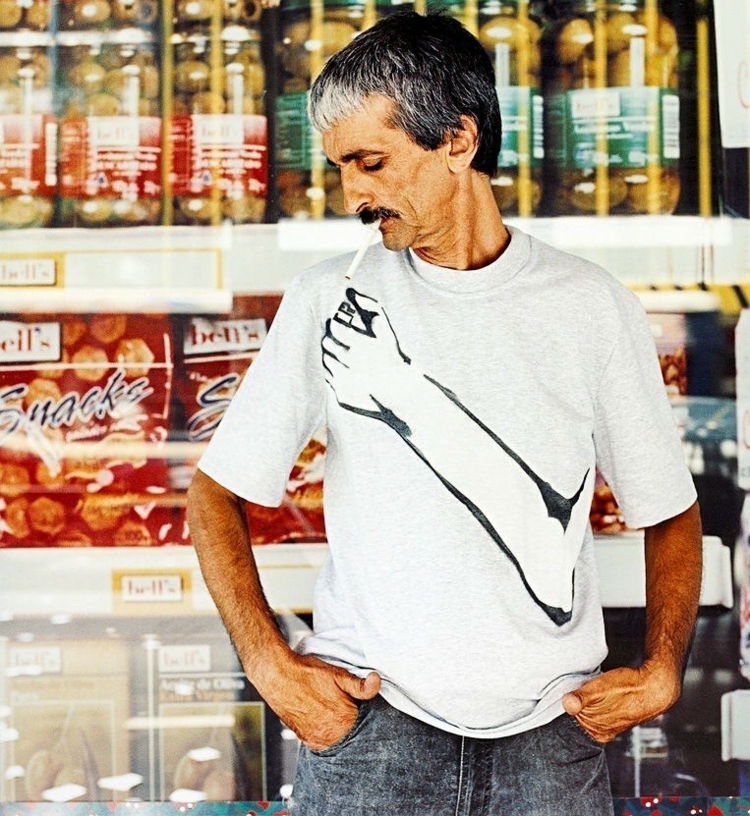 t-shirt-originaux-hommes-bras-briquet-fumeurs