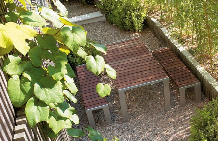 table d’extérieur –design-rectangulaire-plateau-bois-bancs-deneb-stua