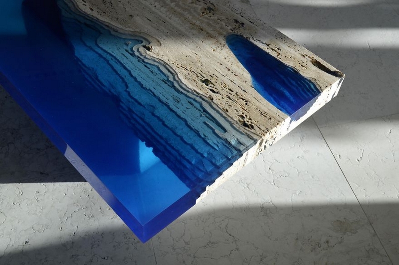 tables basses design unique travertin résine bleue Lagoons