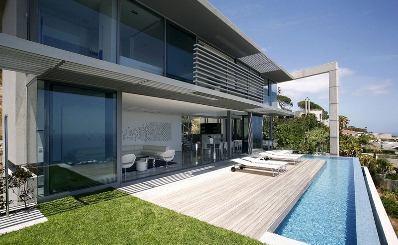 terrasse-moderne bois piscine débordement Cape Town Infinity Pool