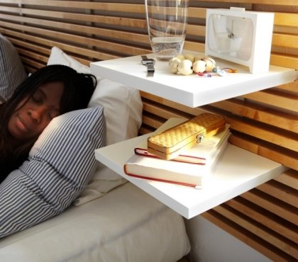 tête lit Ikea Mandal bois clair étagères rangement blanches réglables