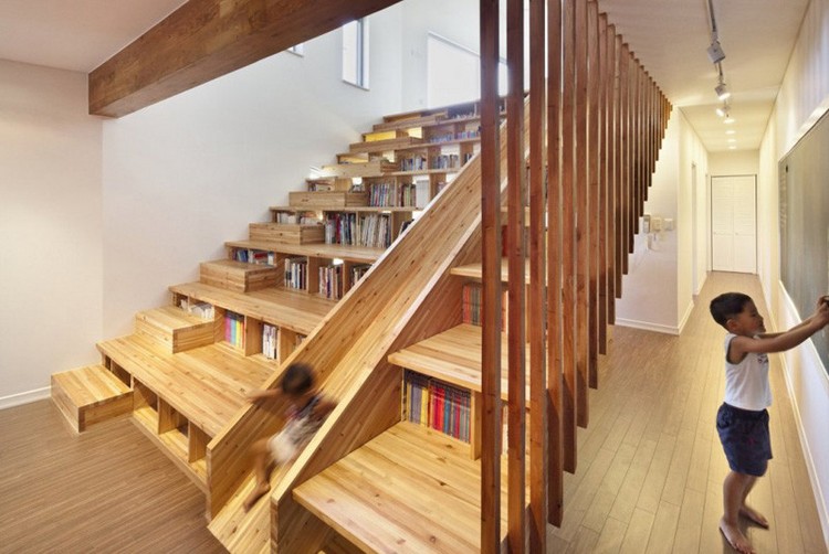 bibliothèque escalier -toboggan-bois-pratique
