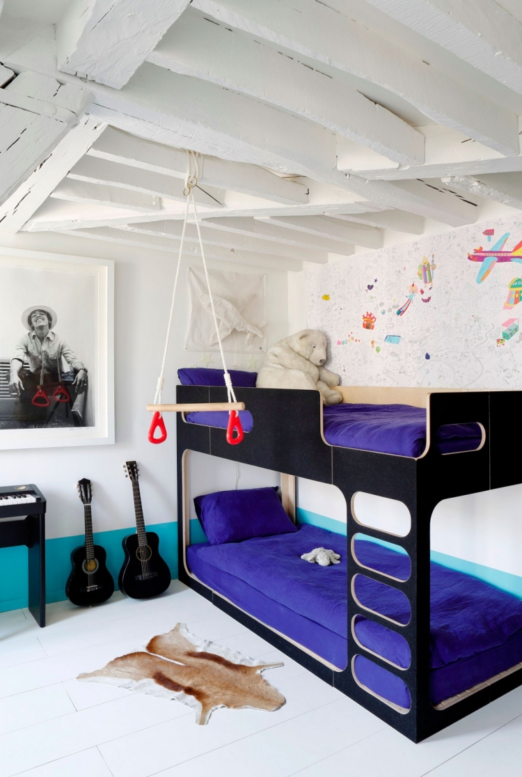 chambre enfant -blanche-lit-superposé-noir-lilas-peinture-murale-blanc-turquoise