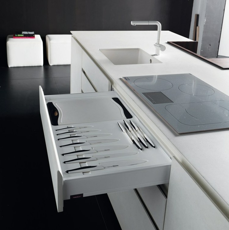 cuisine design italienne tiroir-range-couverts-intégrés-design-sobre