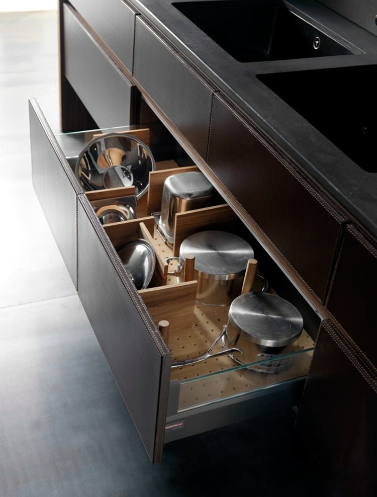 cuisine design italienne tiroirs-rangements-intégrés