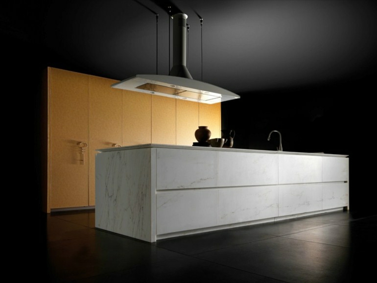 cuisine-design-italienne-îlot-marbre-meuble-rangement-bois