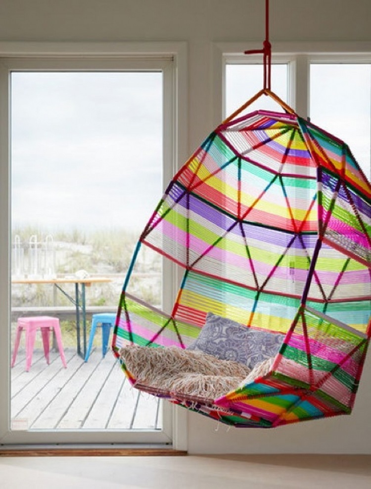 fauteuil-suspendu-design-multicolore-Cocoon-swing-chair