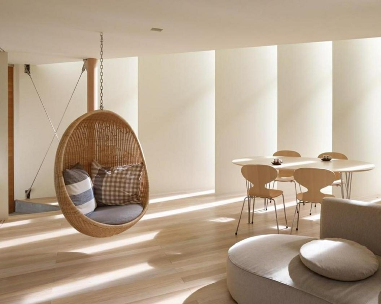 fauteuil suspendu plafond rotin forme oeuf chaises design Fourmi intérieur