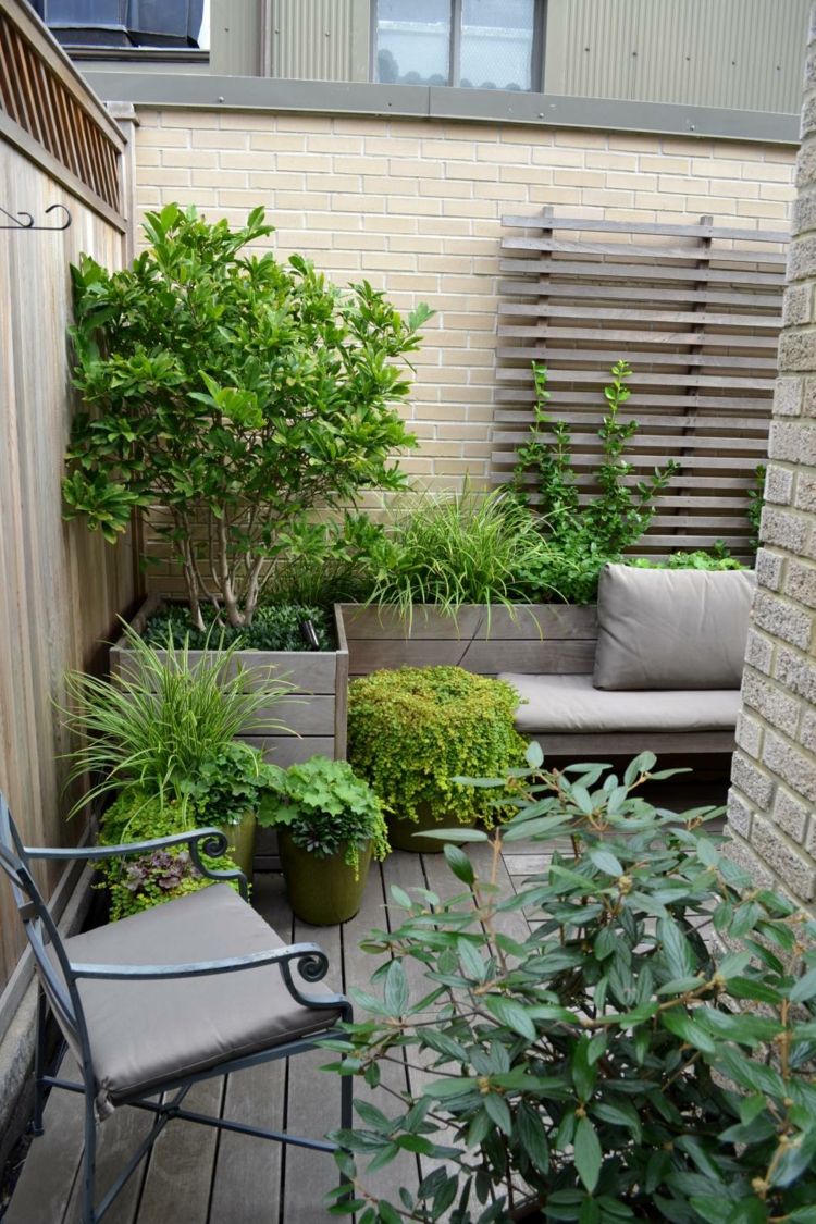 graminées-décoratives-plantes-vertes-banquette-décorer-balcon