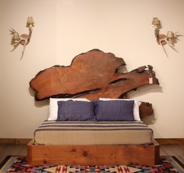 meubles-bois-massif-fossilisé-tête-de-lit-originale-bois-pétrifié-authentique