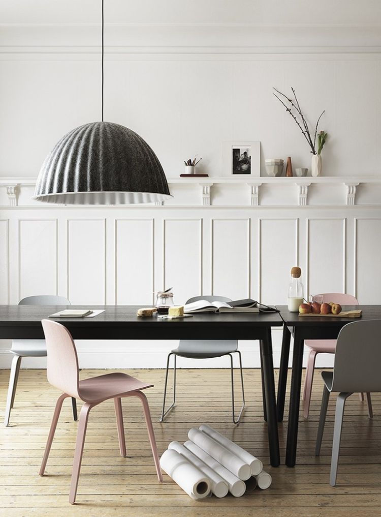 meubles design -chaises-gris-clair-rose-quartz-salle-manger-vintage-VISU