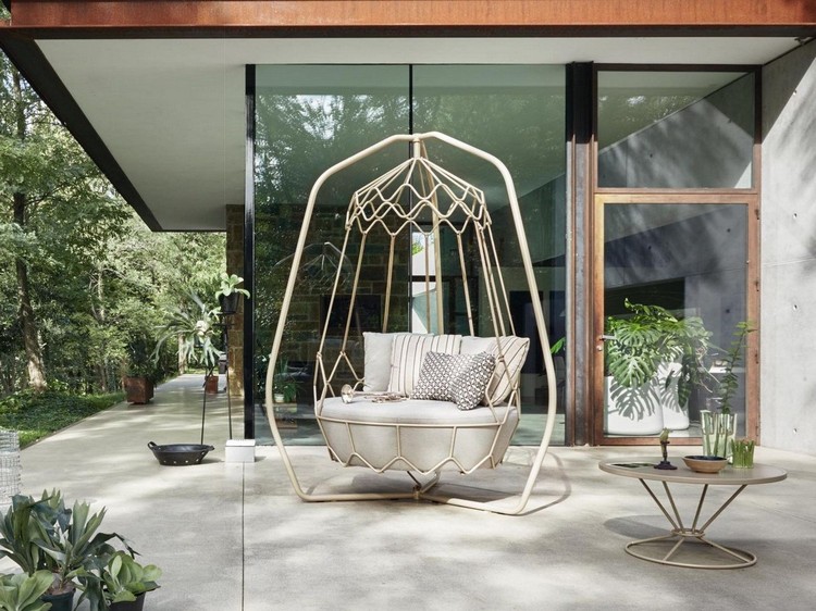 mobilier de jardin design -lit-jardin-2-places-monté-structure-porteuse-GRAVITY-Roberti-Rattan