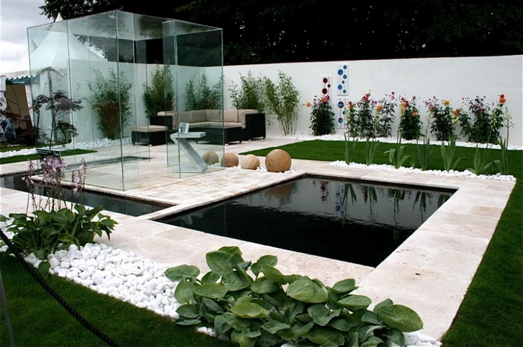 piscine-naturelle-bassin-poisson-carpes-koi-jardin-idées-design