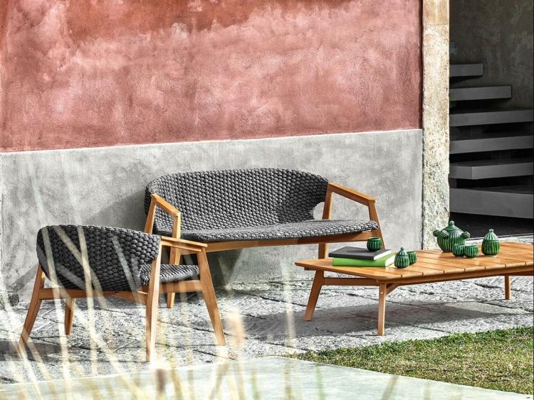 salon de jardin moderne -ethimo-knit-ensemble-canape-chaises-table-basse-teck