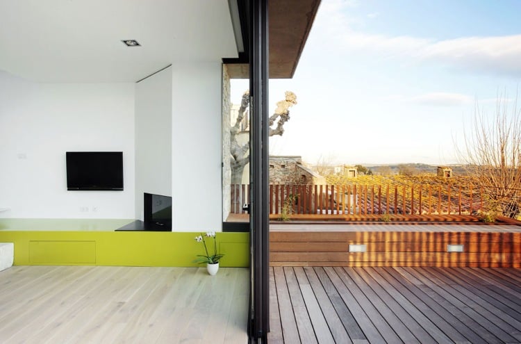 baie vitrée coulissante --terrasse-composite-moderne