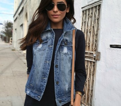 gilet en jean femme-denim-classique-déchirures