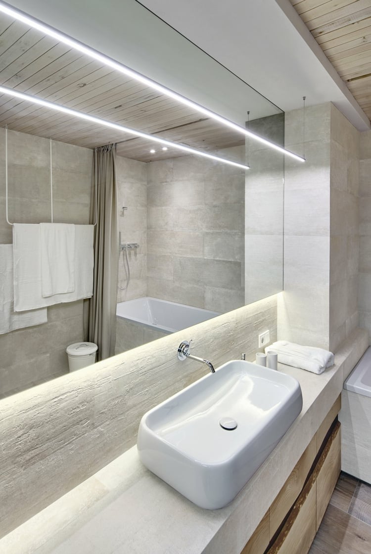 intérieur blanc beige décoré-pierre-naturelle-bois-miroir-lumineux-salle-bains