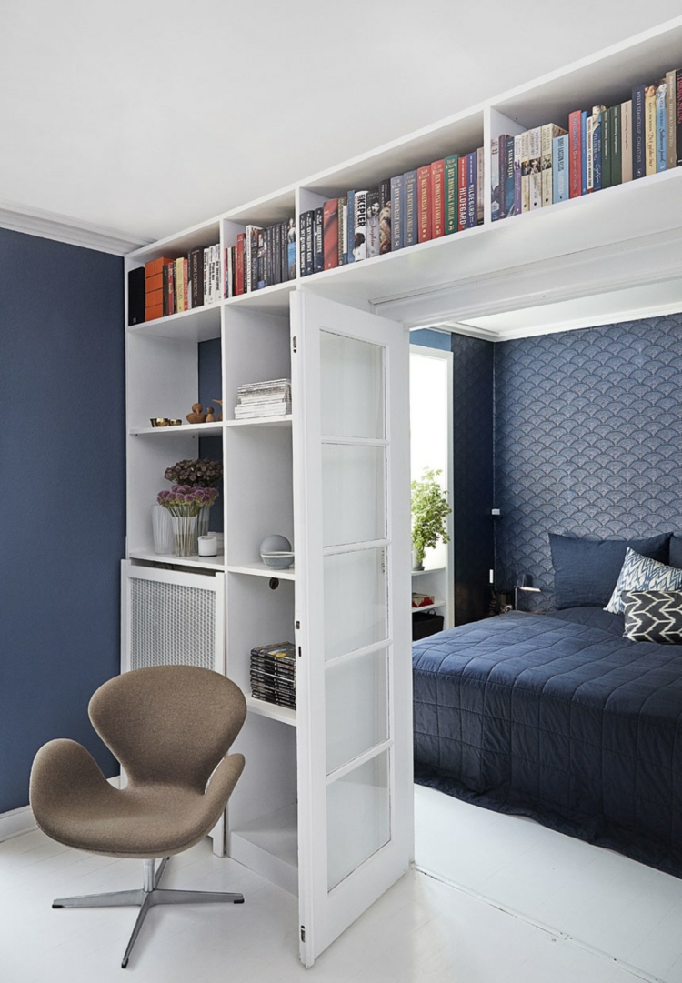 peinture bleu gris tendance-2016-meubles-blancs-mur-écailles-poisson-chambre