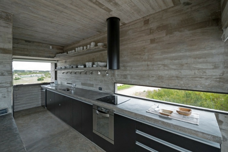 plan-travail-béton-ciré-murs-sol-plafond-béton-brut-cuisine-design-moderne