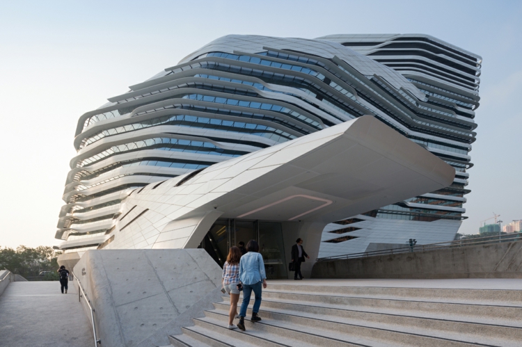 architecture-moderne-déconstructivisme-jockey-club-innovation-tower-hong-kong