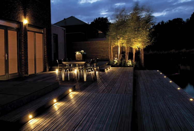 luminaires d’extérieur -spots-led-encastrables-terrasse