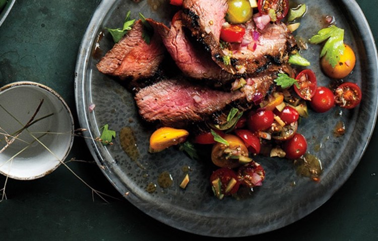 marinade pour barbecue steak-rose-médium-légumes