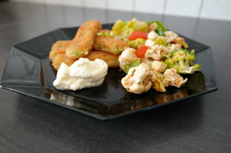 mayonnaise vegan -petit-déjeuner-filets-poulet-légumes-sautés