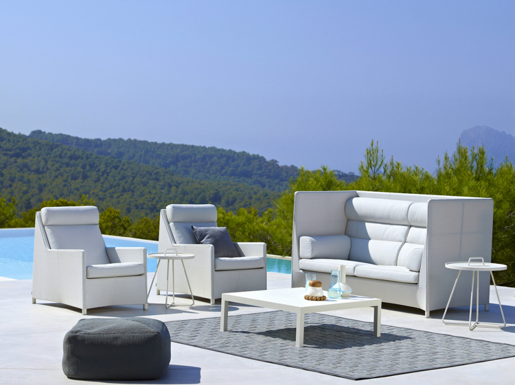 mobilier de jardin design -canapé-fauteuils-blancs-série-diamond