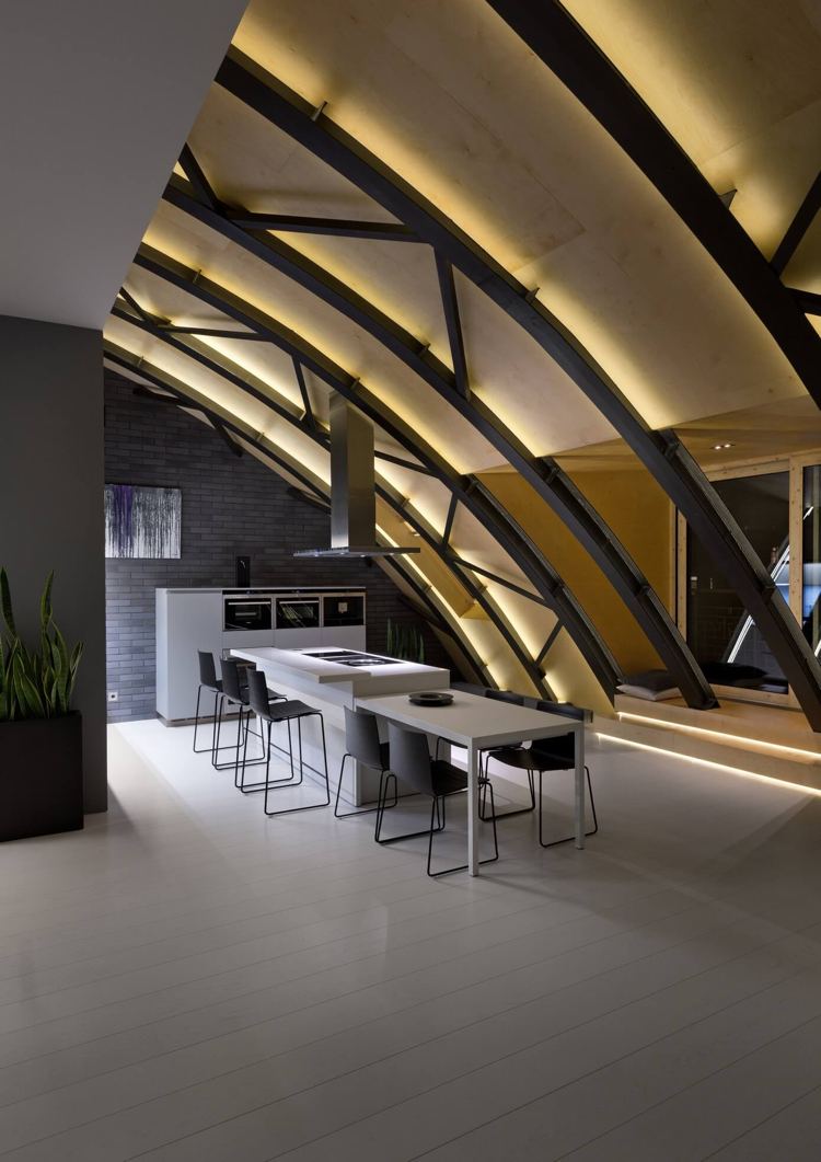 Plafond led design et éclairage indirect une mansarde à kiev Mansarde moderne