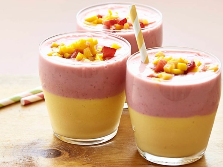 recette-smoothie-fruits-mangue-fraise-banane