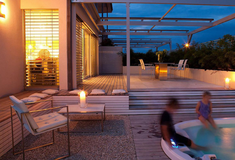 salon-jardin-design-italien-luxueux-Fuera-Dentro-patio-furniture