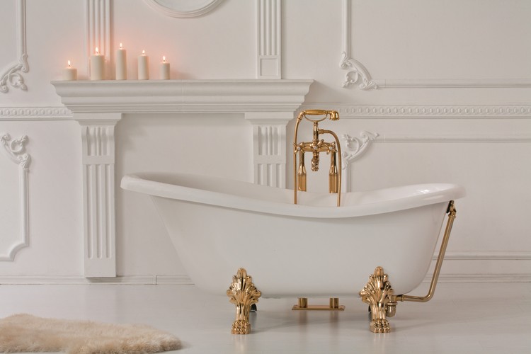 Baignoire patte de lion pour anoblir la salle de bains moderne Décor Baignoires Pieds