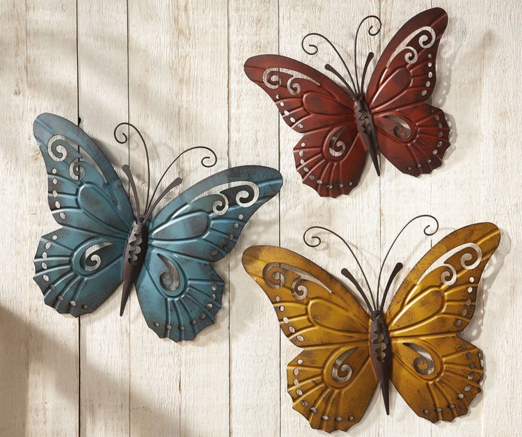 décoration-mur-extérieur-papillons-métal-teinté