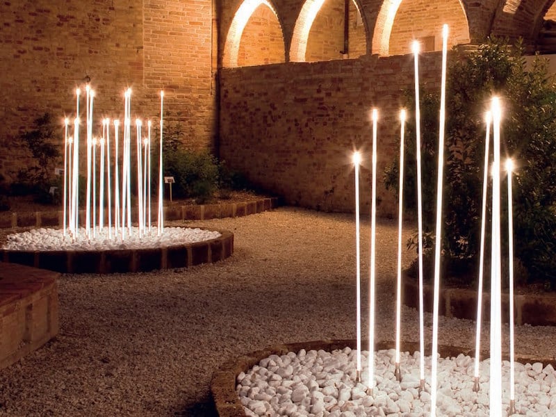 éclairage jardin TYPHA-décoration-lumineuse-LED-iGuzzini-Illuminazione