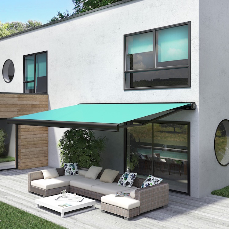 protection solaire extérieure store-banne-terrasse-Allure-Franciaflex