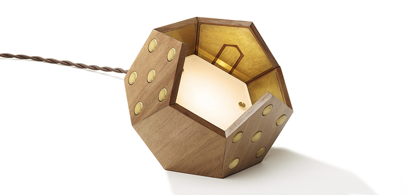 système d'éclairage intelligent innovant- segment en bois avec aimants système-éclairage-intelligent-innovant-segment-bois-aimants