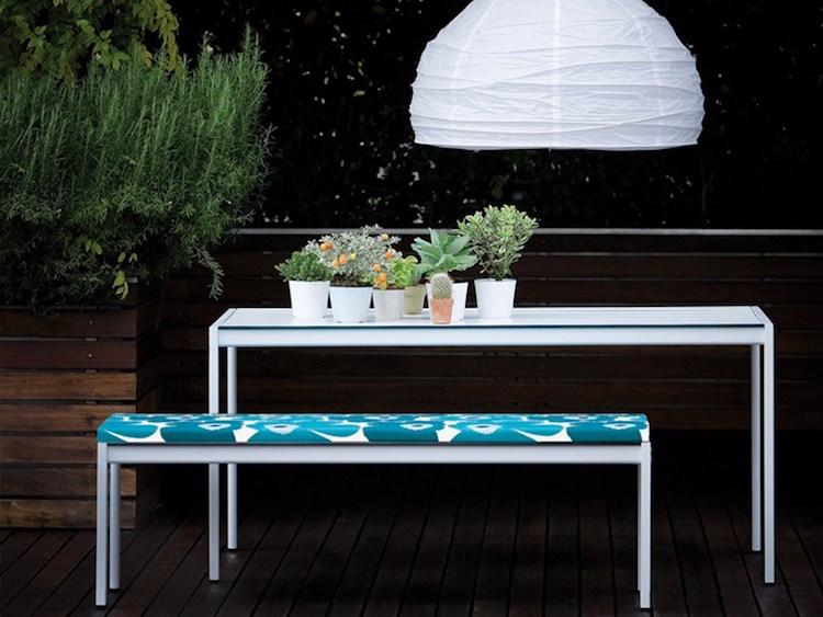 table-blanc-jardin-alu-blanc-mélaminé-Sanmarco-2571-Zanotta-Gae-Aulenti