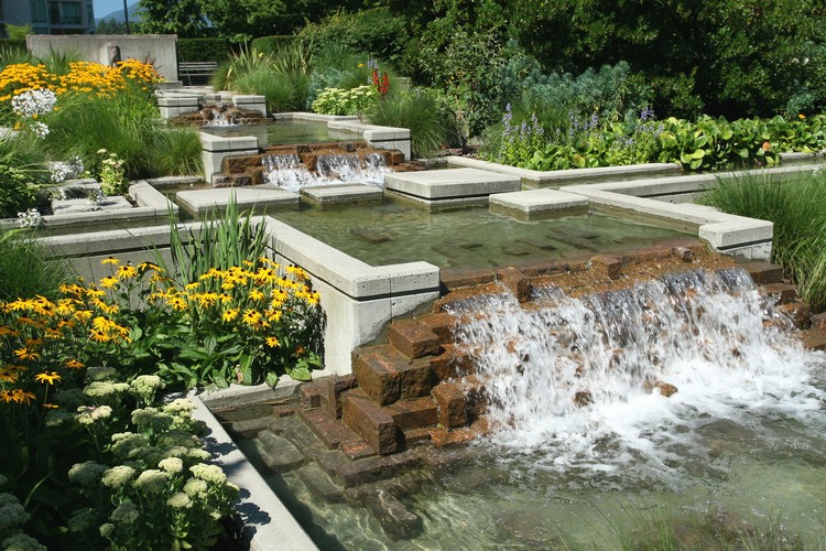cascade-bassin-jardin-petite-surface-idée-originale
