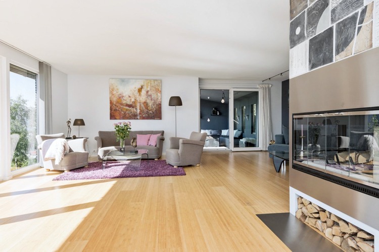 Cheminée moderne centrale ou d'angle pour réchauffer l'intérieur