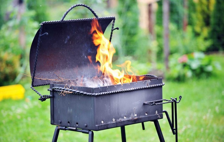 fabriquer-barbecue-fer-air-ancien-portable-e