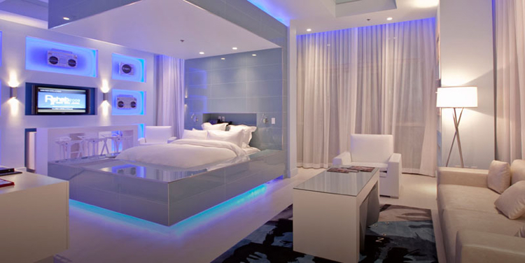 lit avec led -bleu-intégré-lit-flottant-hard-rock-hotel