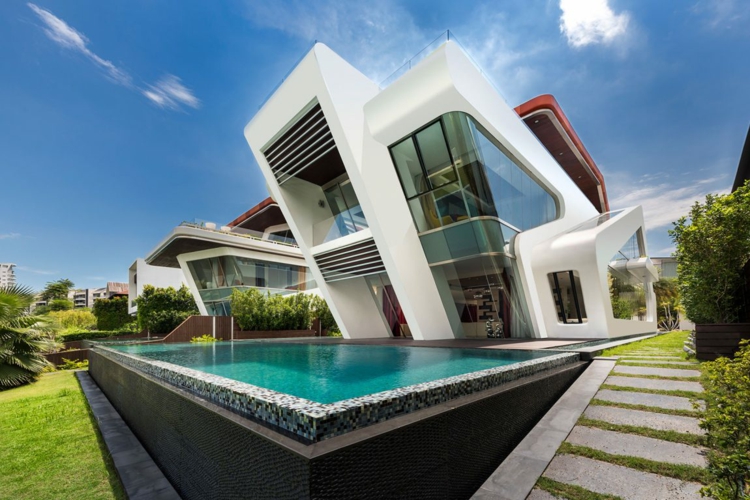 maison-design-architecture-extérieure-forme-bateau-croisière-piscine