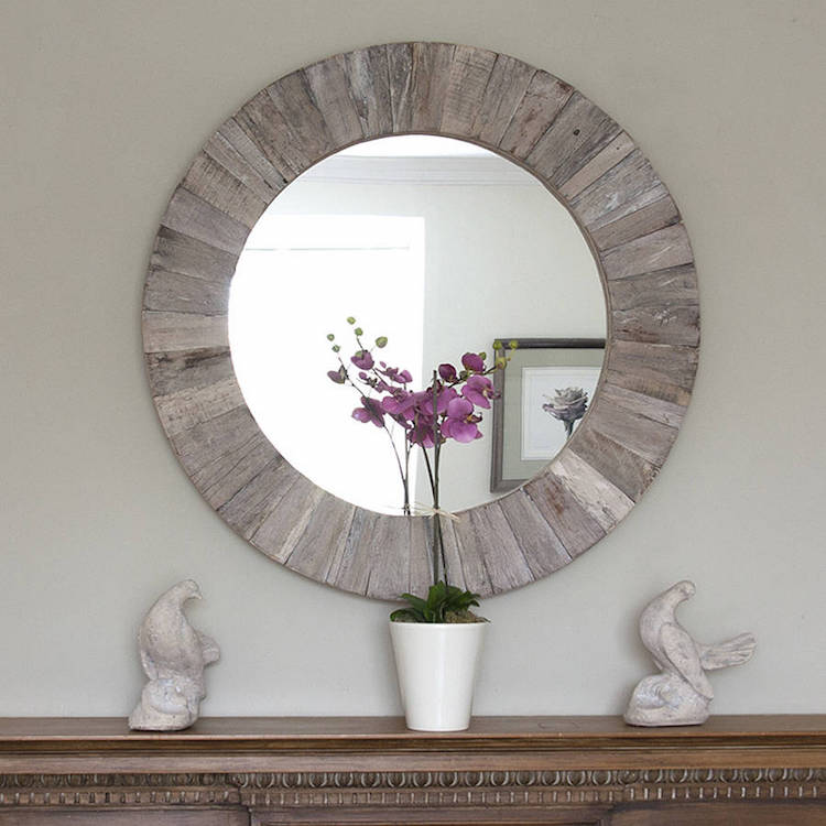 miroir-couloir-rond-cadre-bois-gris-orchidée-rose-pot-statuettes