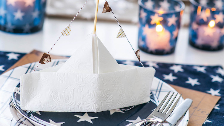 Pliage de serviette facile pour décorer une table fête magnifique