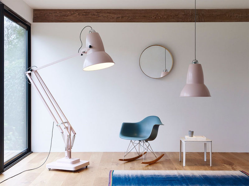 salon-international-mobilier-contemporain-2016-Anglepoise-Original-1227-Giant-Floor-Lamp