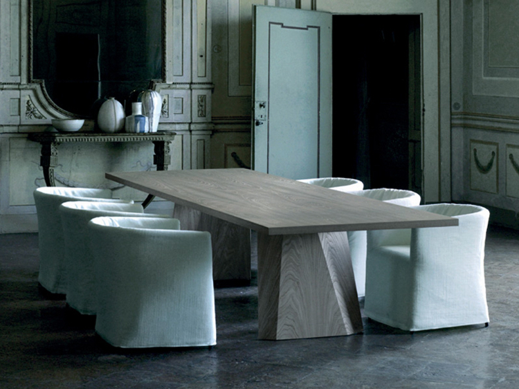 table jardin design -wedge-bois-intérieur