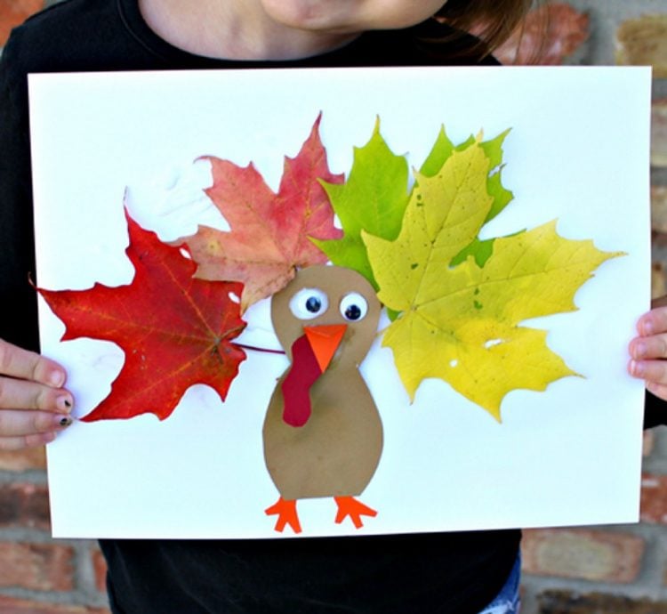 bricolage d’automne enfants-composition-dindon-feuilles-automne